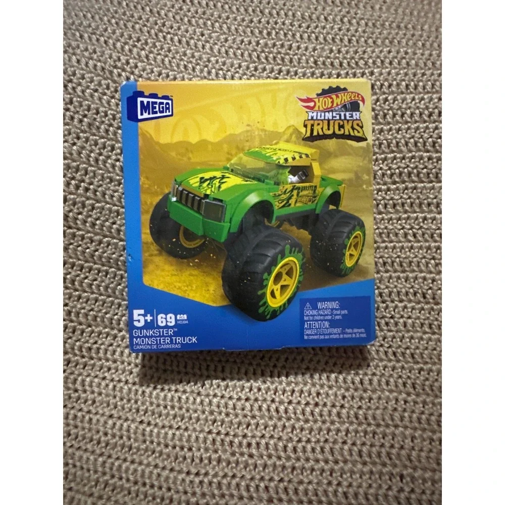 Mega Hot Wheels Monster Trucks Gunkster Building Set 69 Pcs HDJ94